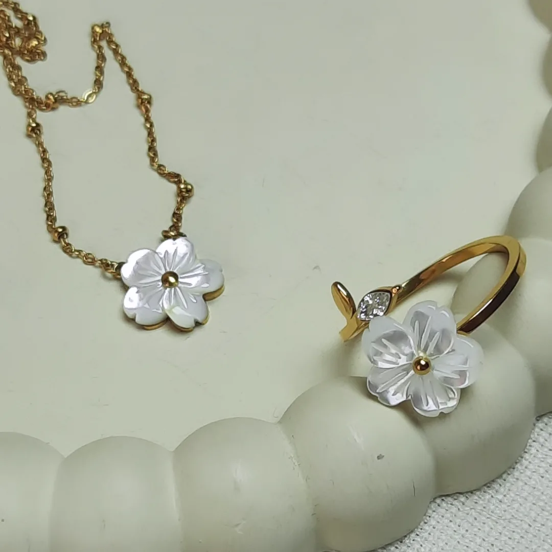 گردنبند صدف طبیعی