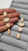 گوشواره طرح سنگ