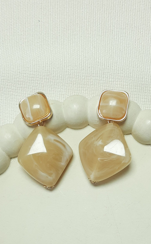 گوشواره رزینی